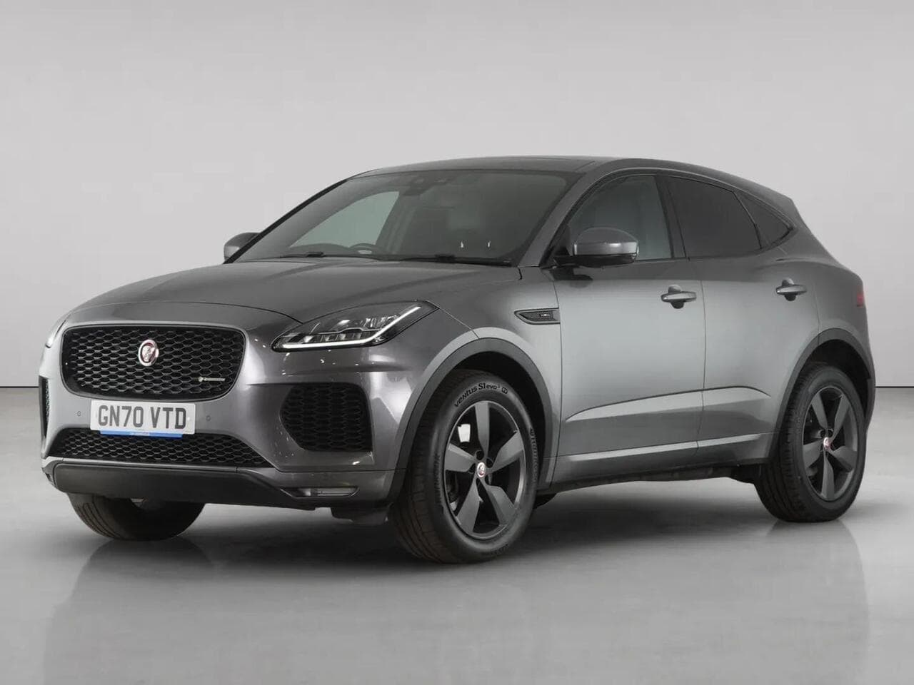 Jaguar E-PACE thumbnail Front Left