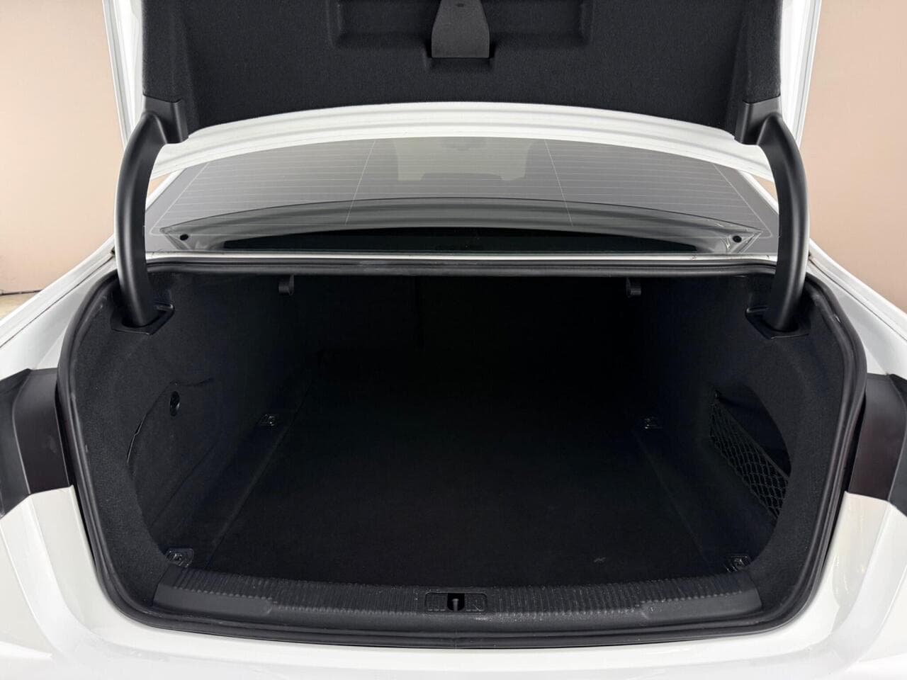 Audi A6 Saloon thumbnail Boot