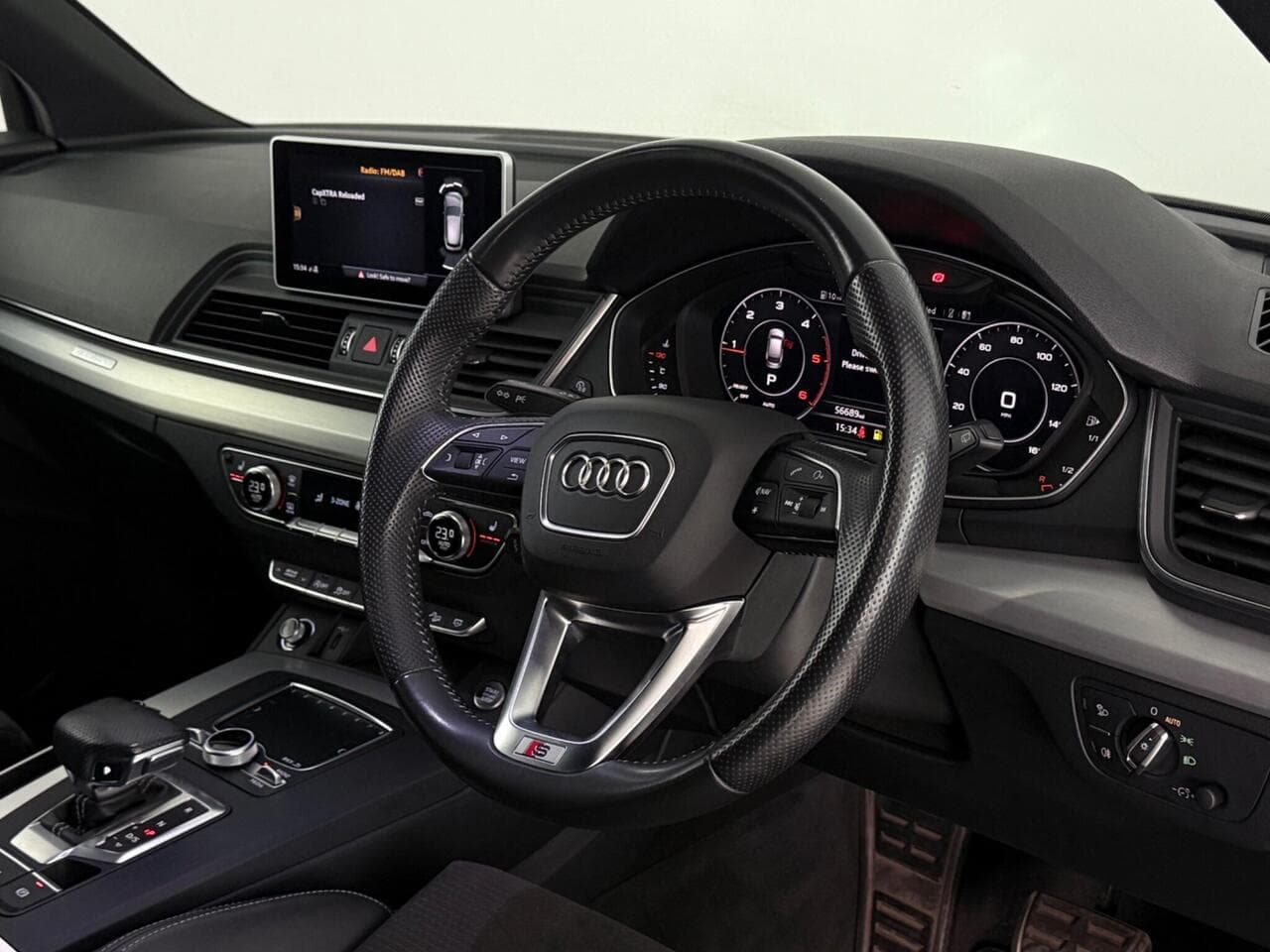 Audi Q5 thumbnail Inconclusive