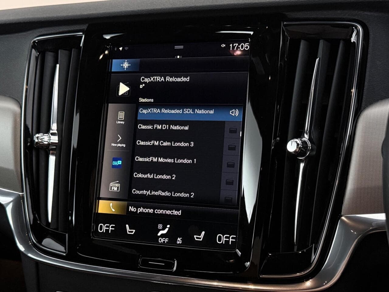 Volvo V90 thumbnail Infotainment System