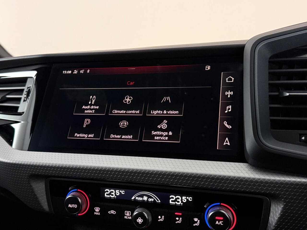 Audi A1 thumbnail Infotainment System