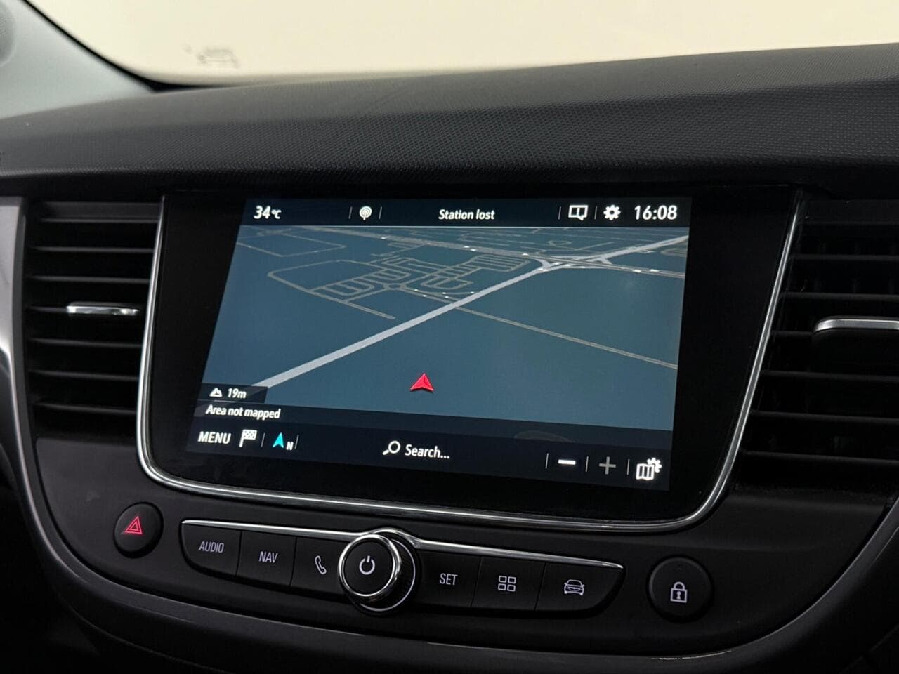 Vauxhall Crossland thumbnail Infotainment System