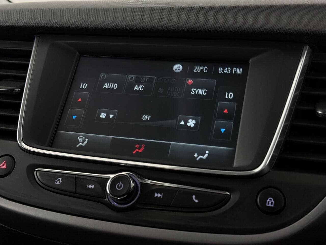 Vauxhall Crossland X thumbnail Infotainment System