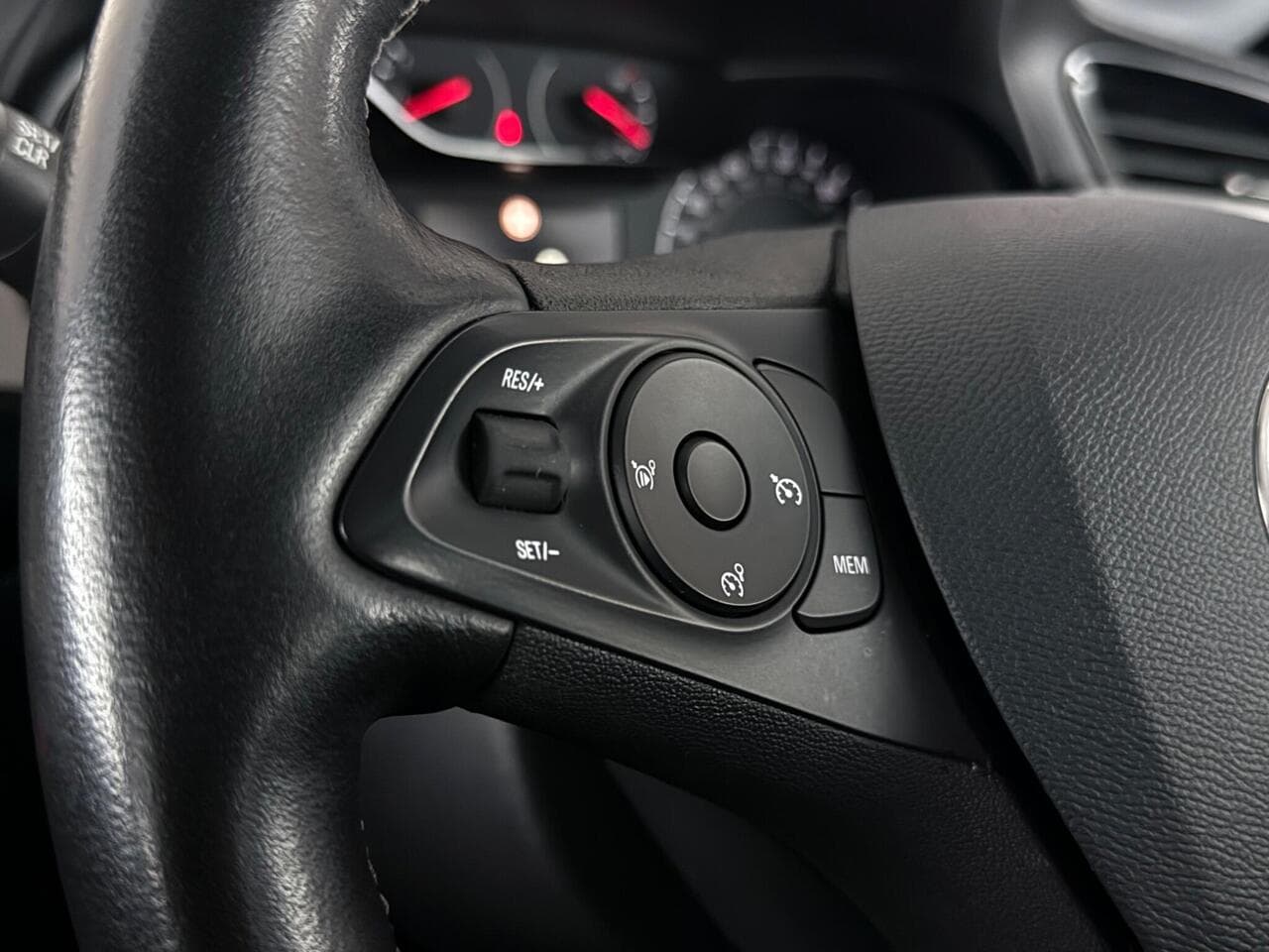 Vauxhall Corsa thumbnail Misc Controls