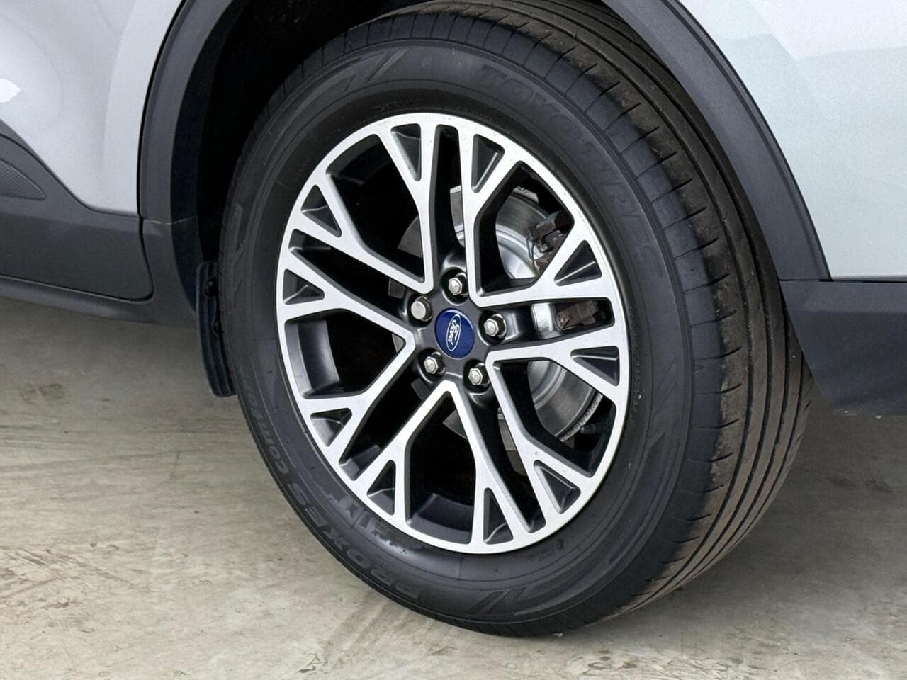 Ford Kuga thumbnail Wheel