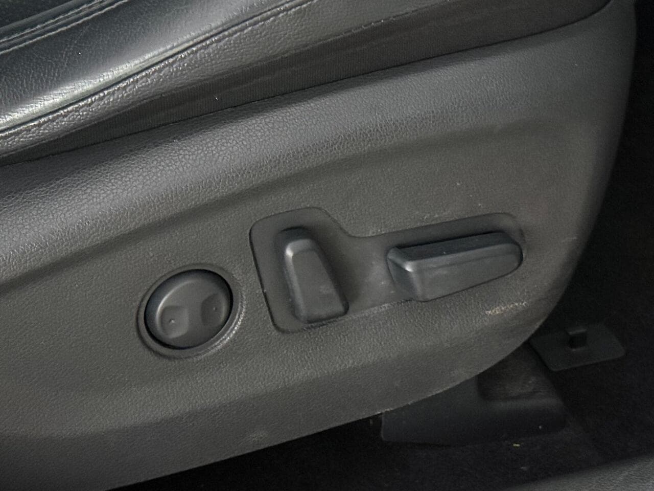 Hyundai TUCSON thumbnail Misc Controls