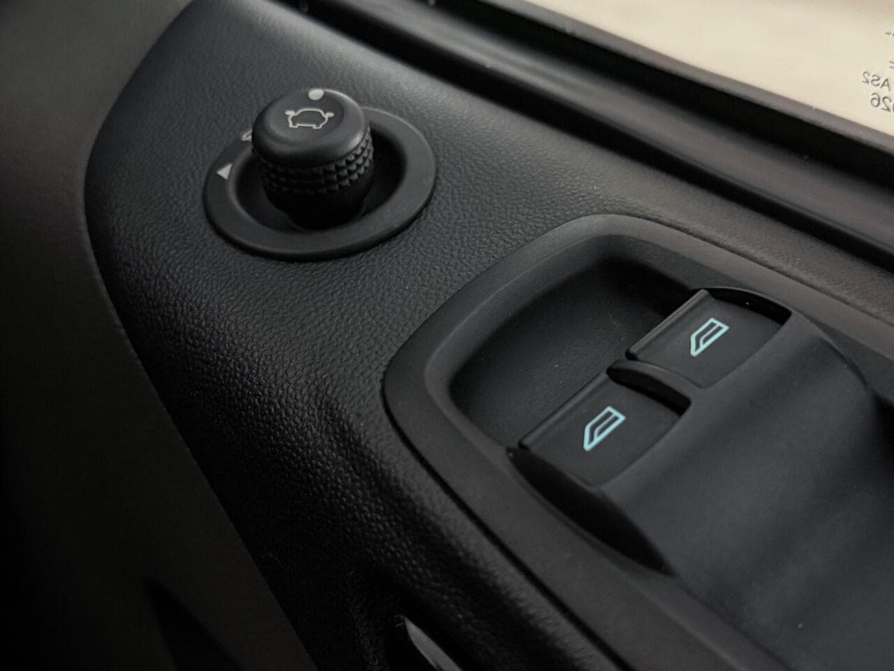 Ford Transit Custom thumbnail Misc Controls