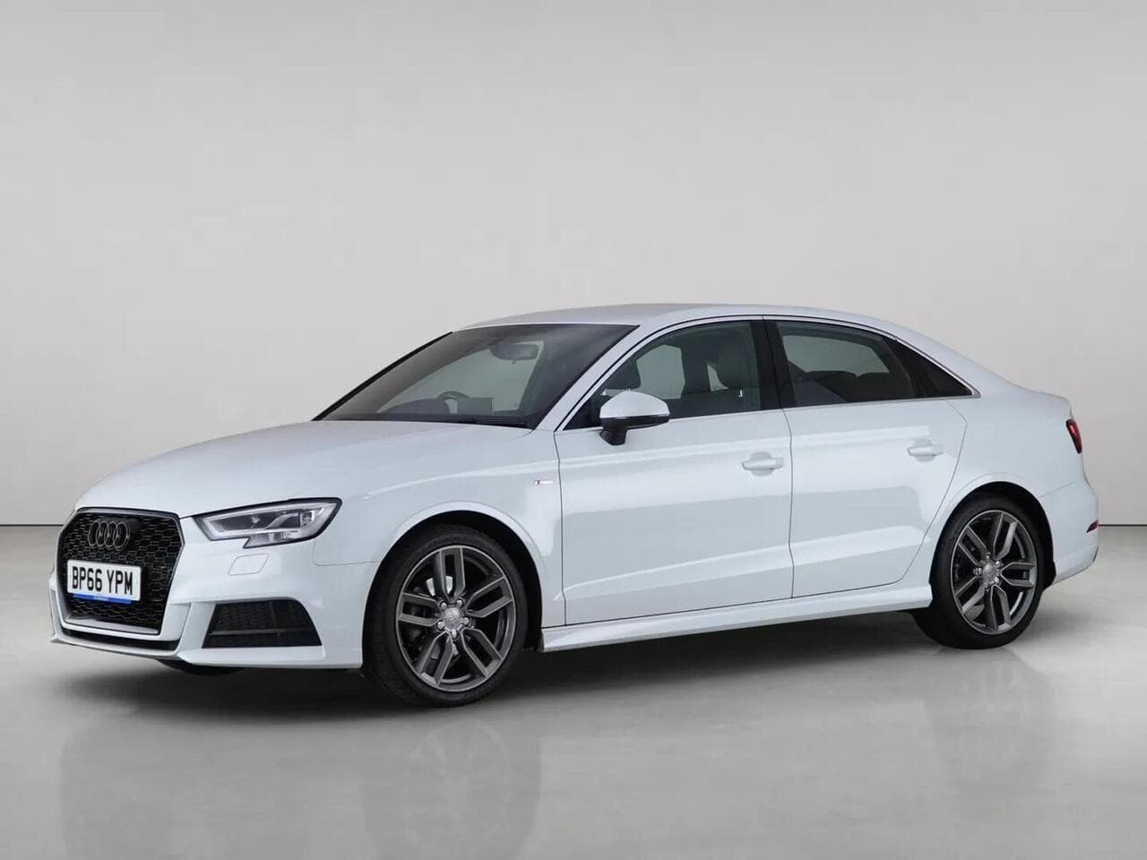 Audi A3 thumbnail Front Left