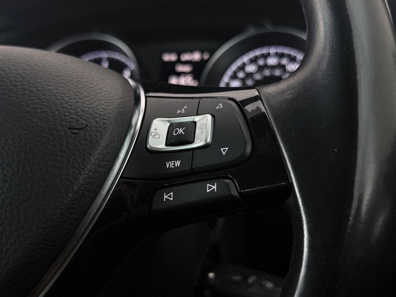 Volkswagen Golf thumbnail Misc Controls