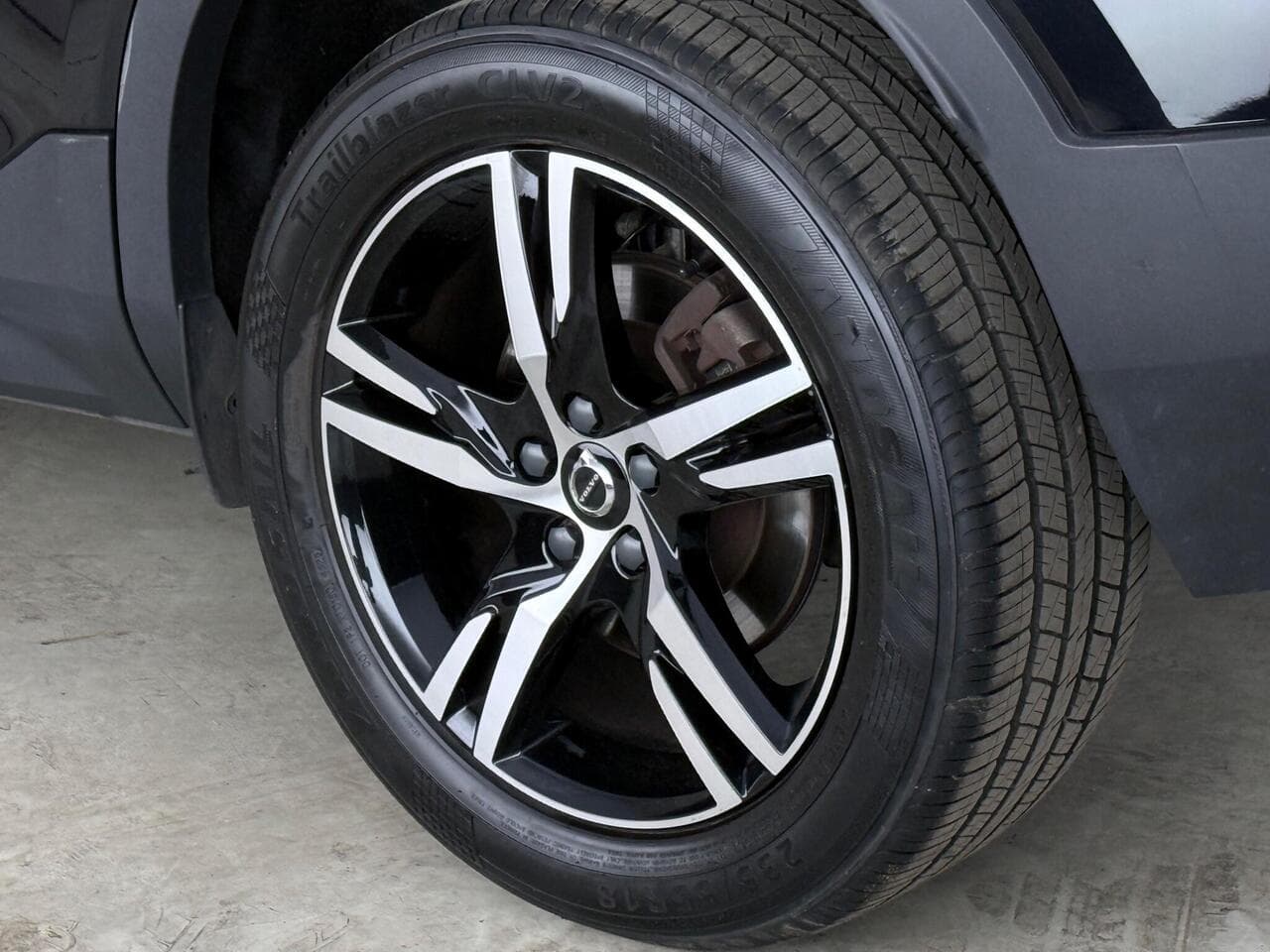 Volvo XC40 thumbnail Wheel