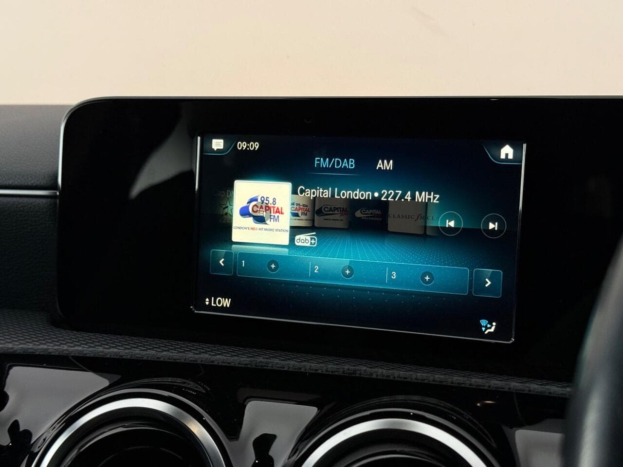 Mercedes-Benz A Class thumbnail Infotainment System