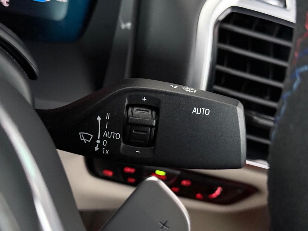 BMW 8 Series thumbnail Misc Controls