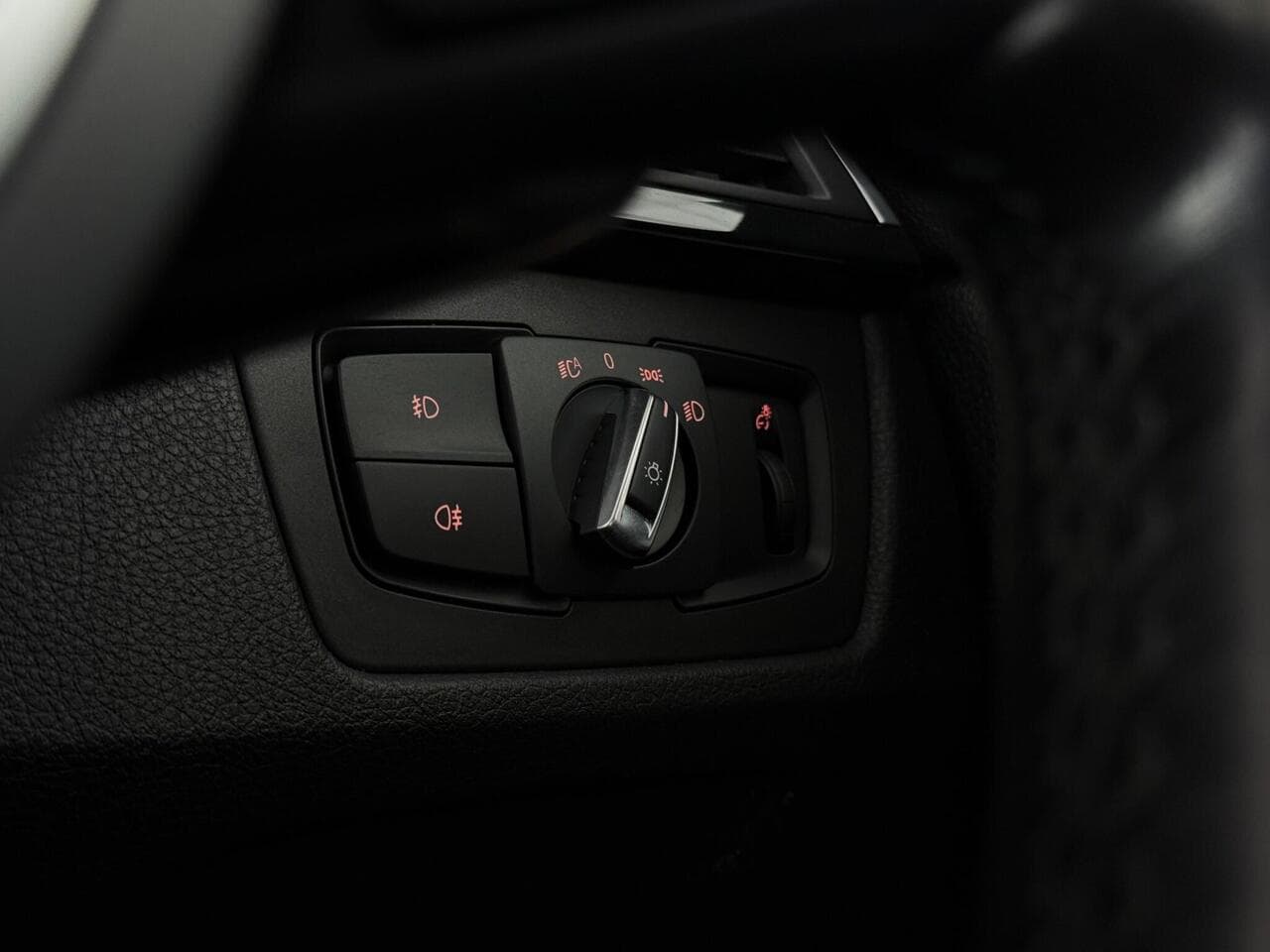BMW 4 Series thumbnail Misc Controls