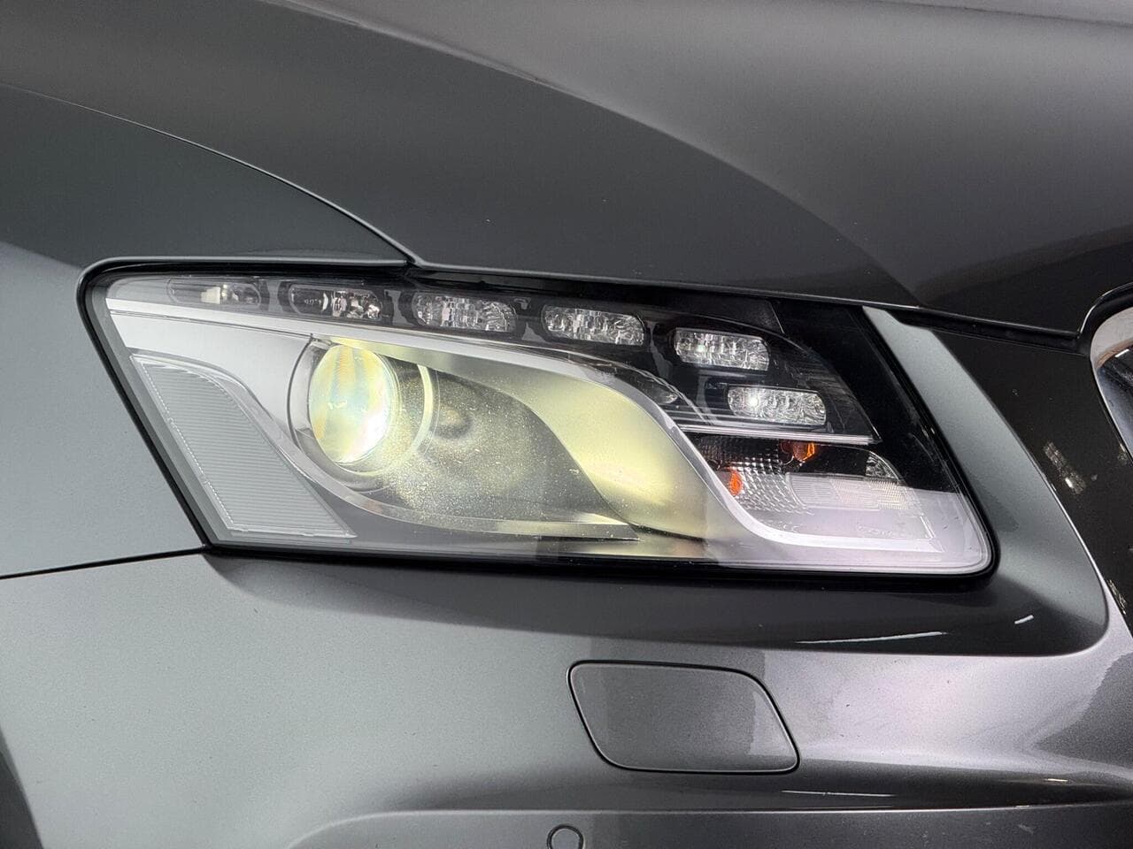 Audi Q5 thumbnail Lights Front