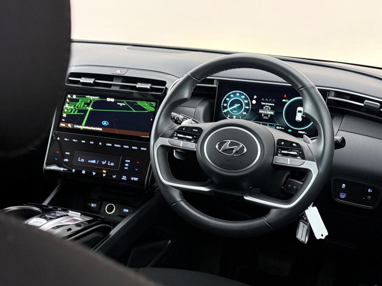 Hyundai TUCSON thumbnail Steering Wheel