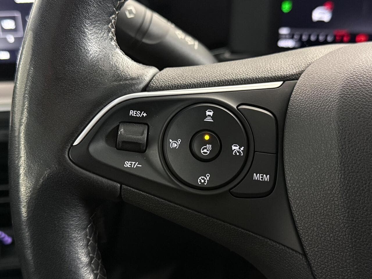 Vauxhall Mokka thumbnail Misc Controls