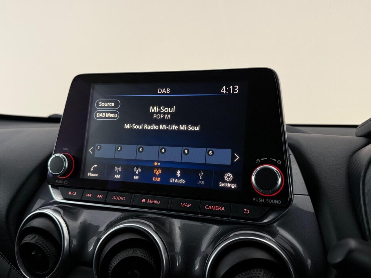 Nissan Juke thumbnail Infotainment System