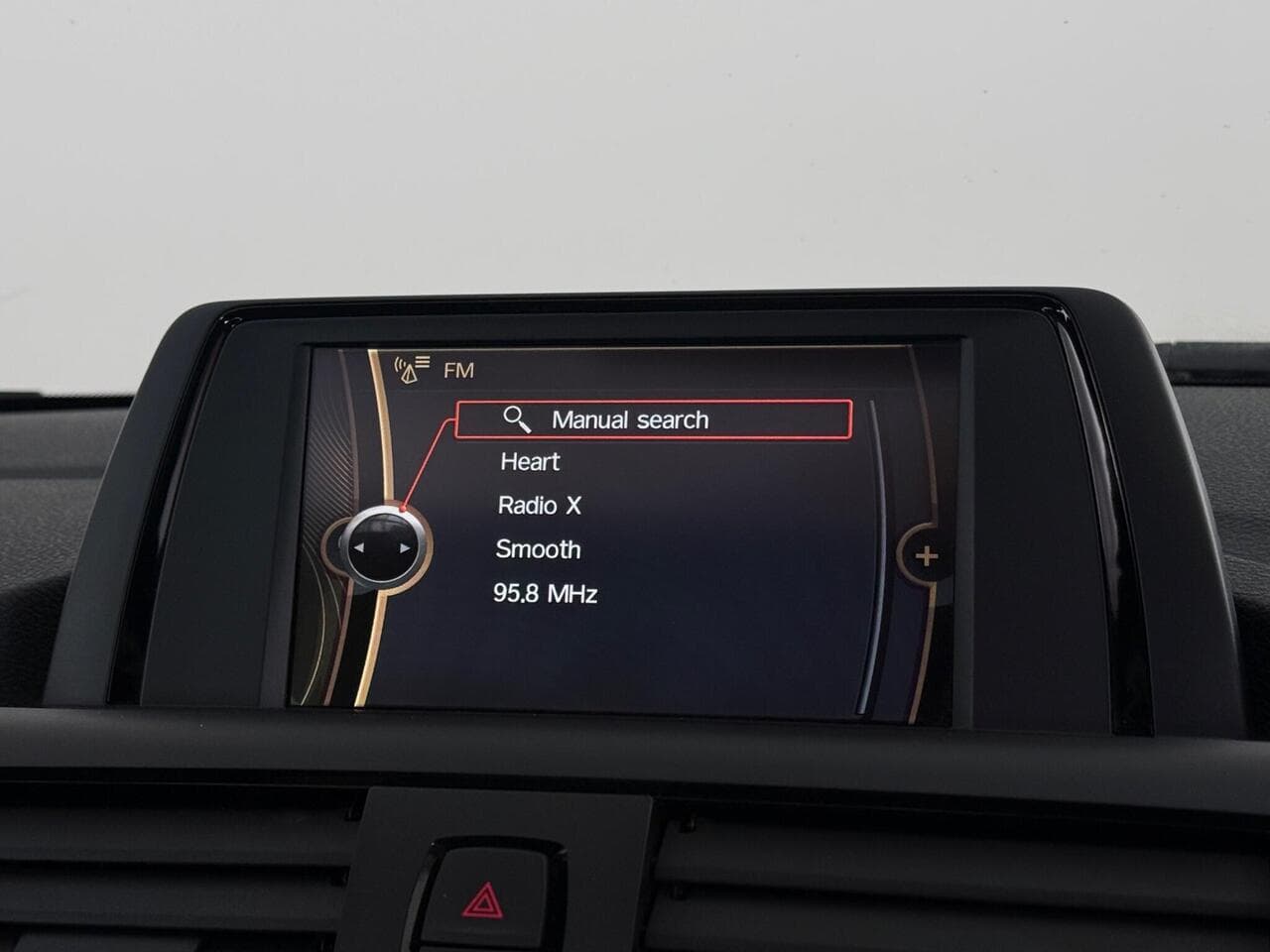 BMW 1 Series thumbnail Infotainment System