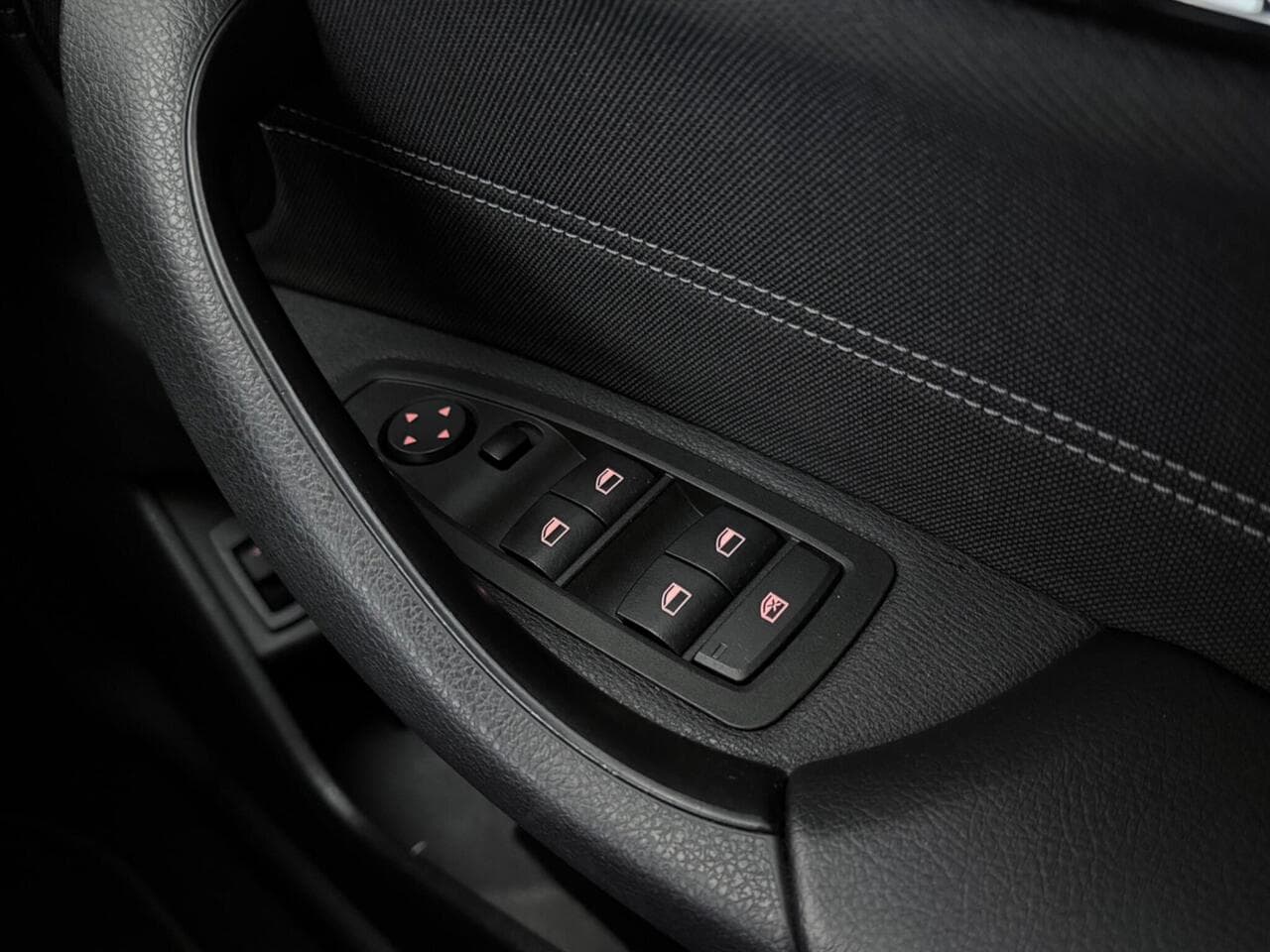 BMW X2 thumbnail Misc Controls