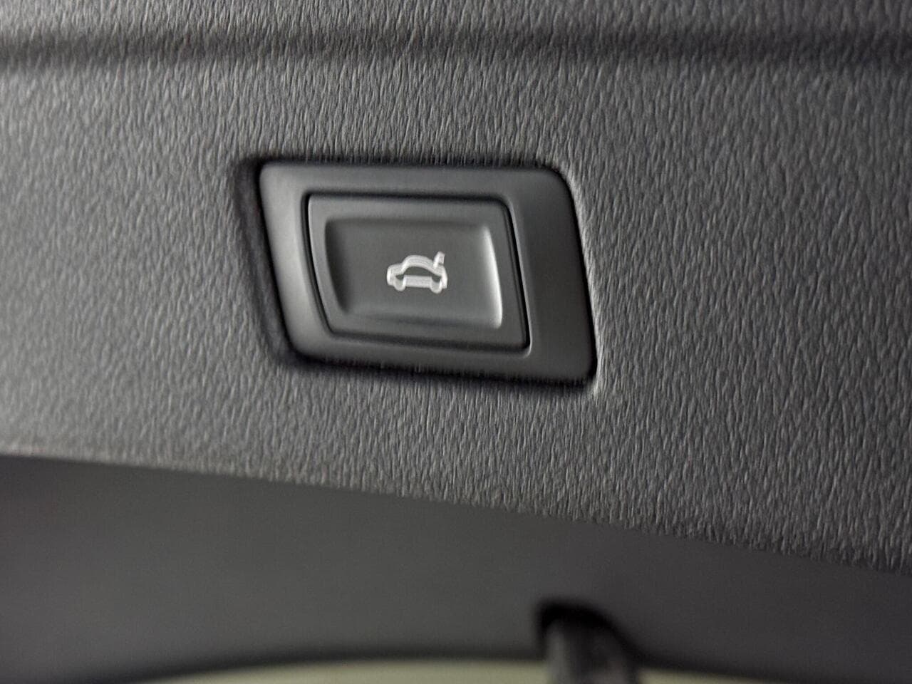 Audi A5 thumbnail Misc Controls