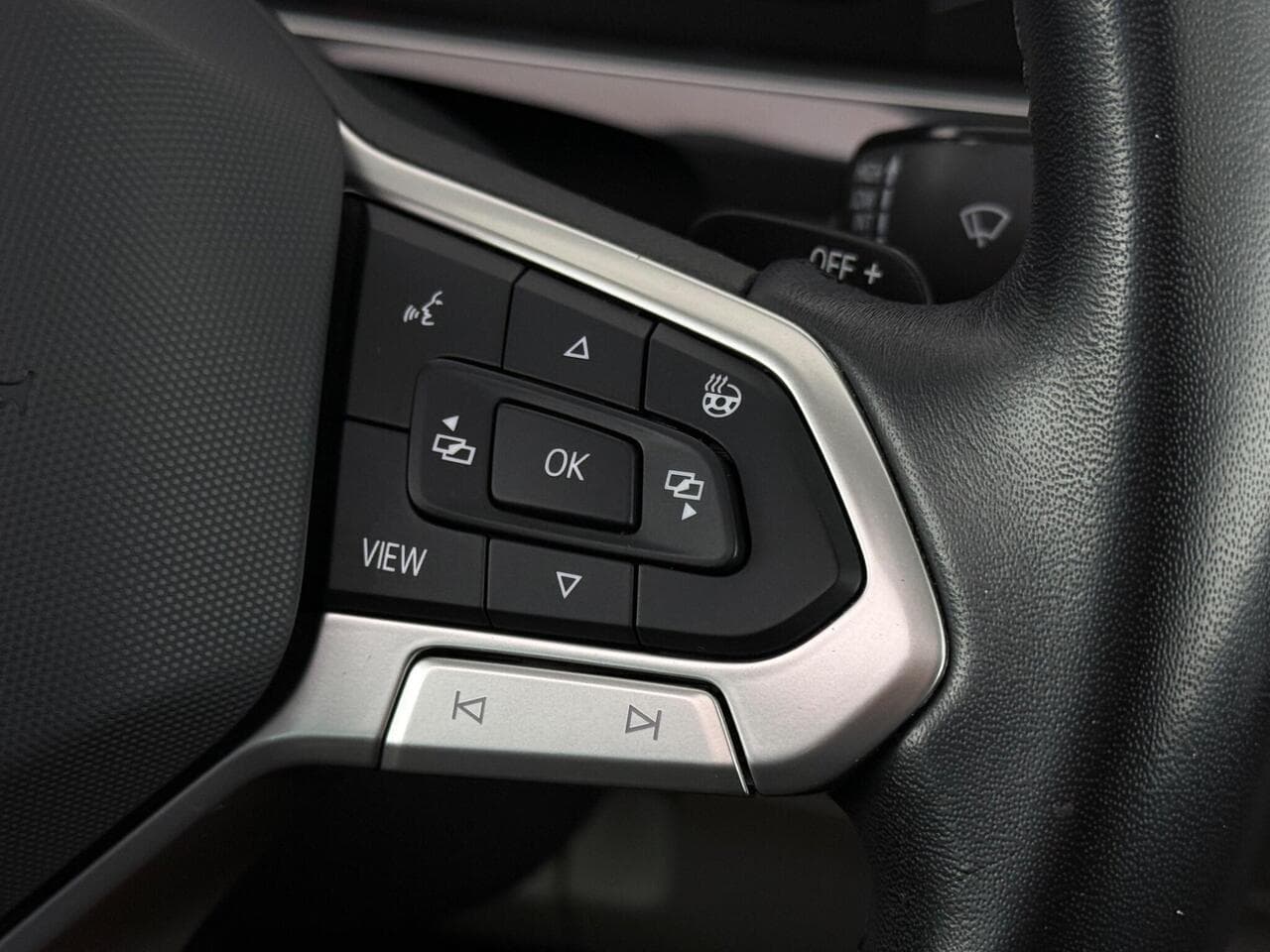 Volkswagen Tiguan thumbnail Misc Controls
