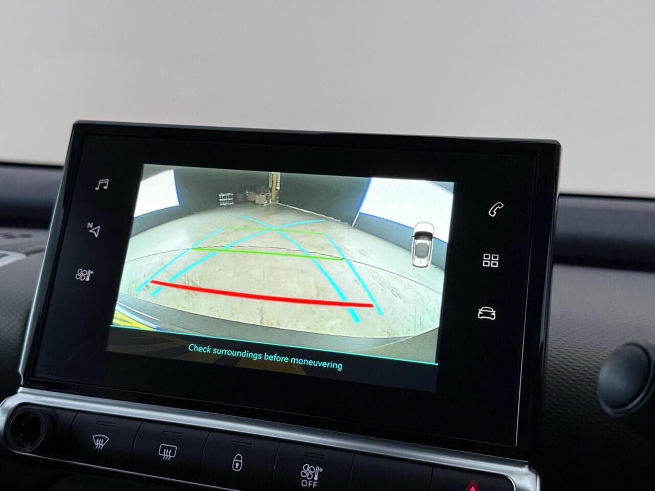 Citroen C4 Cactus thumbnail Infotainment System