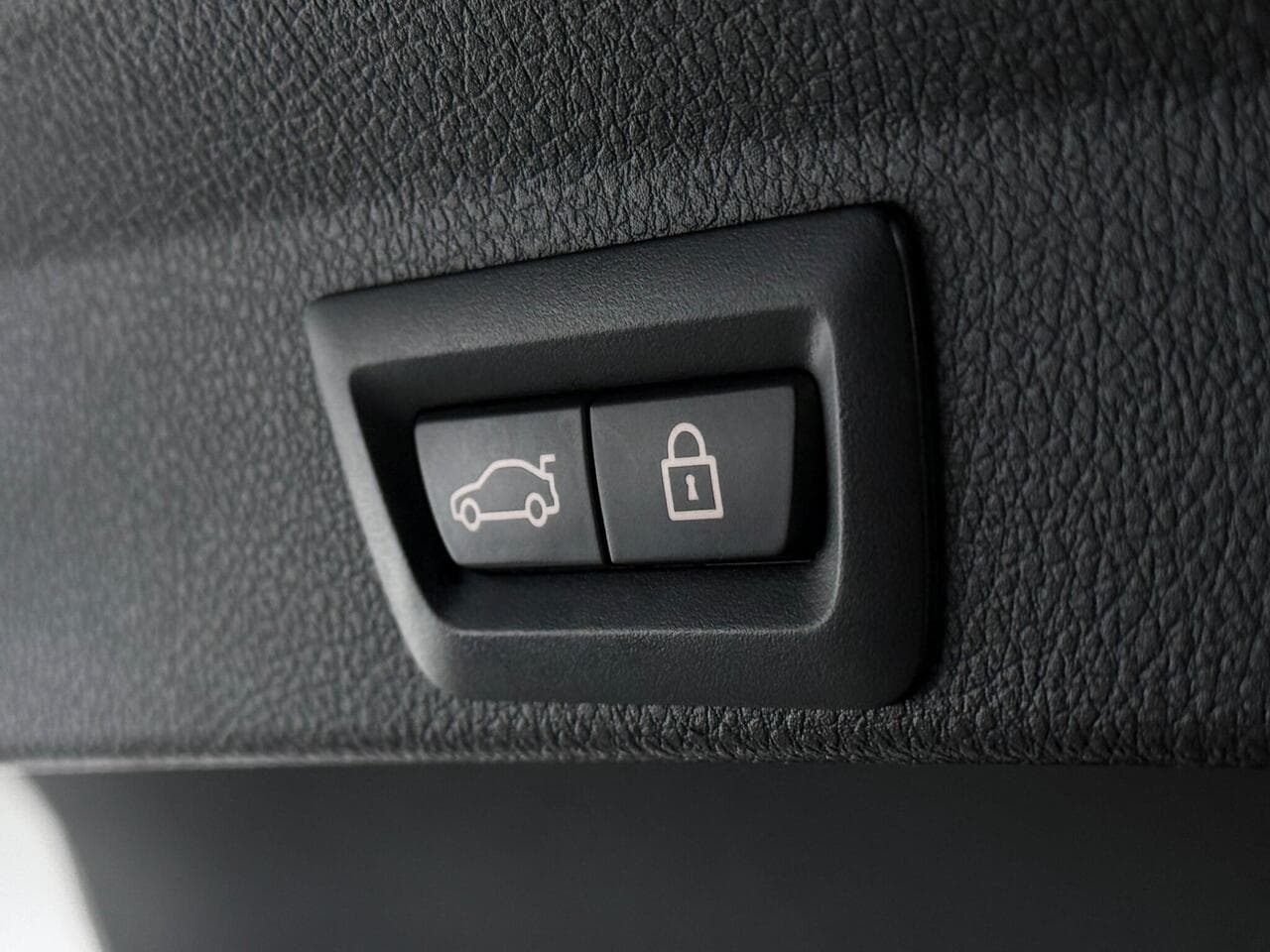 BMW 4 Series Gran Coupe thumbnail Misc Controls
