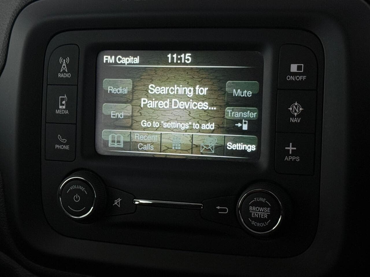 Jeep Renegade thumbnail Infotainment System
