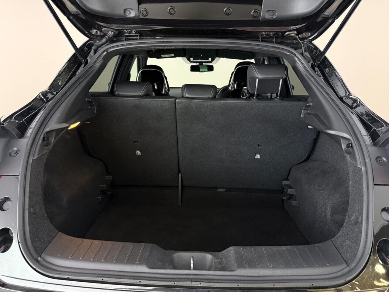 Nissan Juke thumbnail Boot
