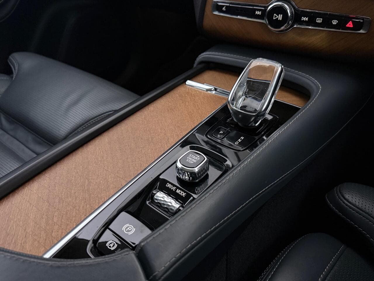 Volvo XC90 thumbnail Interior Front