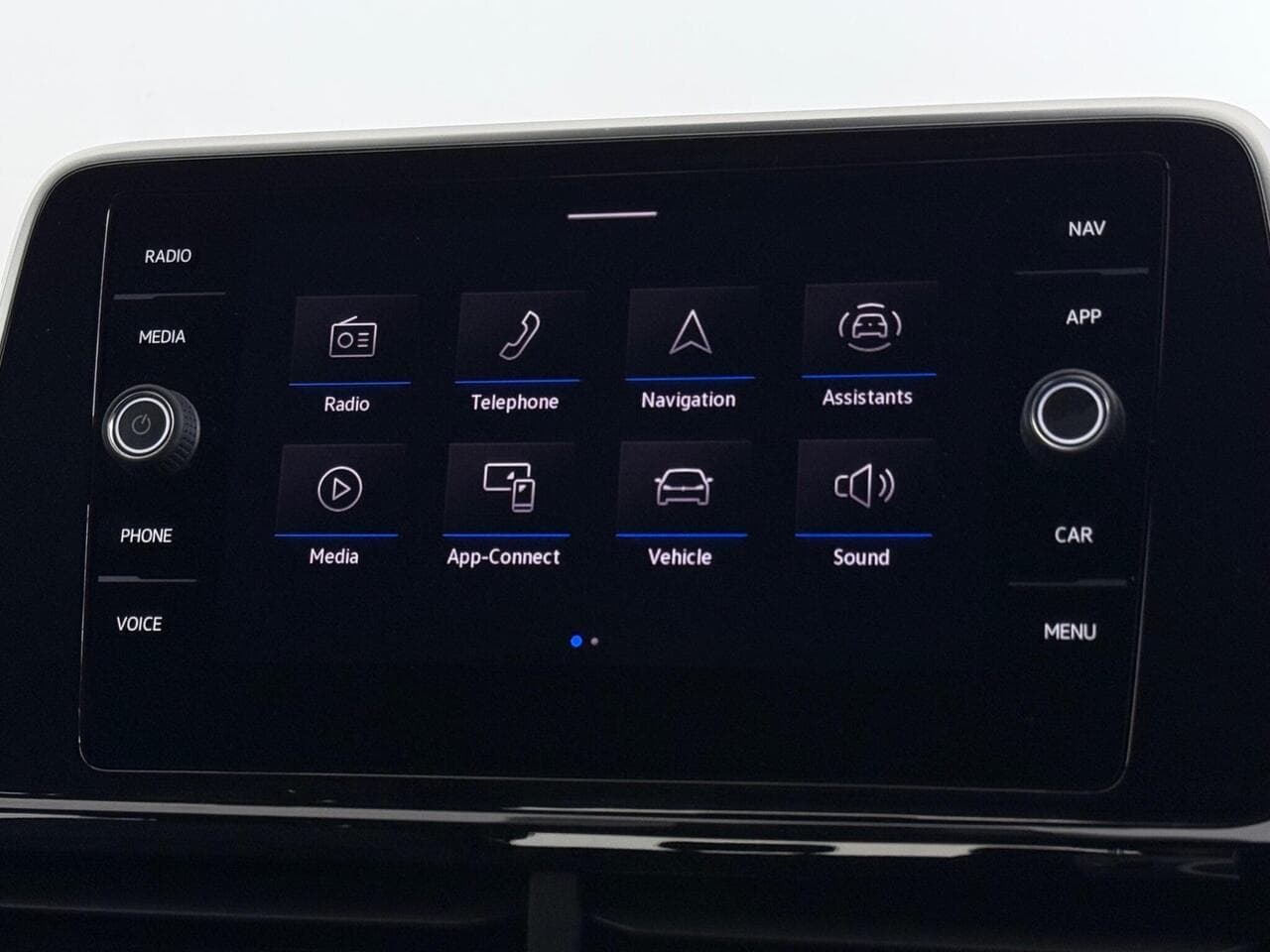 Volkswagen T-Roc thumbnail Infotainment System