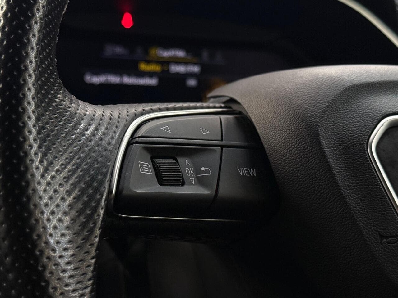 Audi Q3 thumbnail Misc Controls