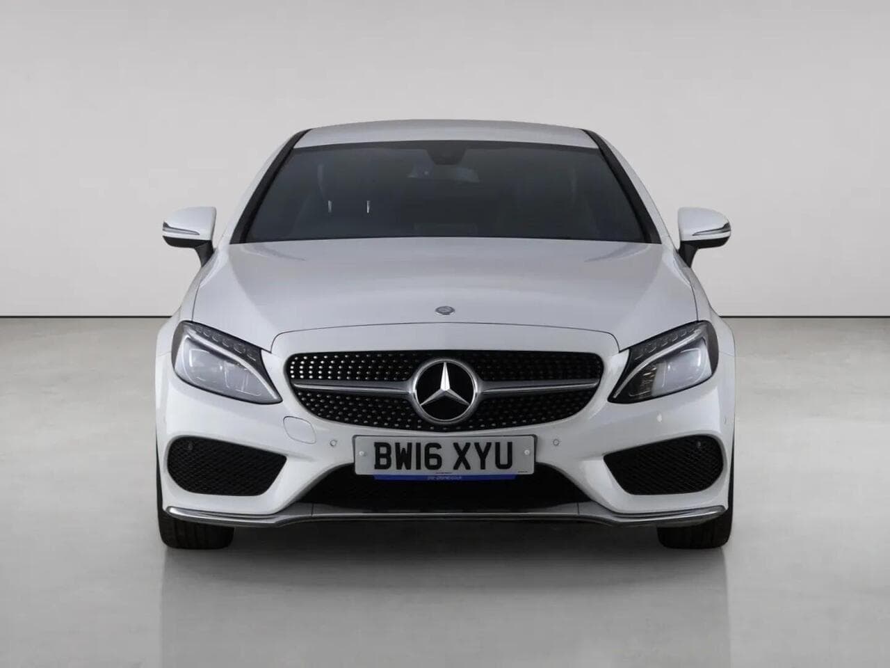 Mercedes-Benz C Class thumbnail Front
