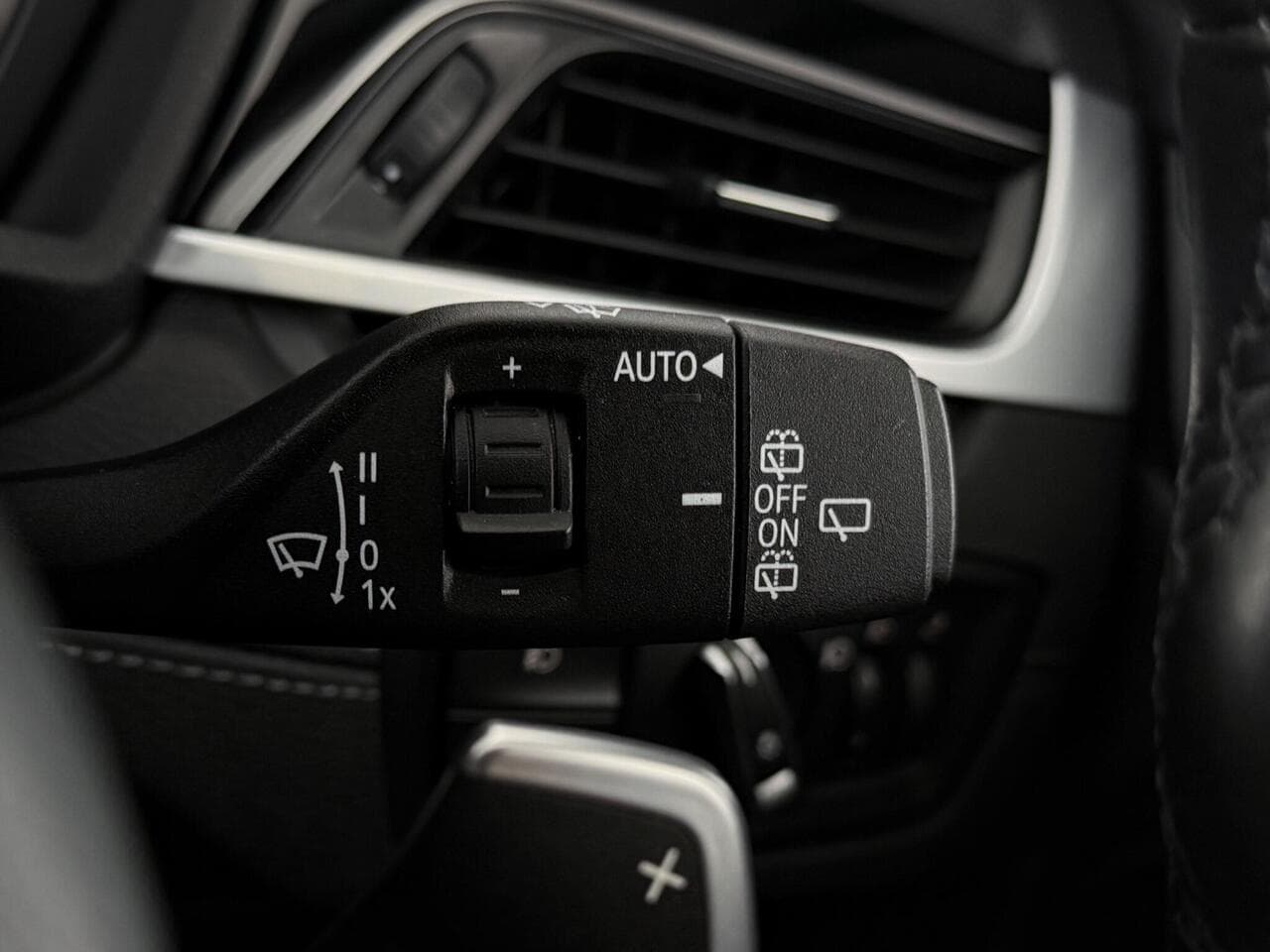 BMW X1 thumbnail Misc Controls