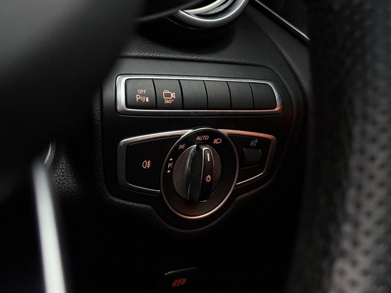 Mercedes-Benz GLC thumbnail Misc Controls