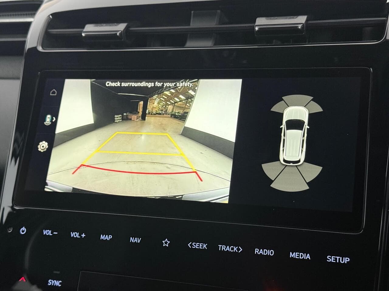 Hyundai TUCSON thumbnail Infotainment System