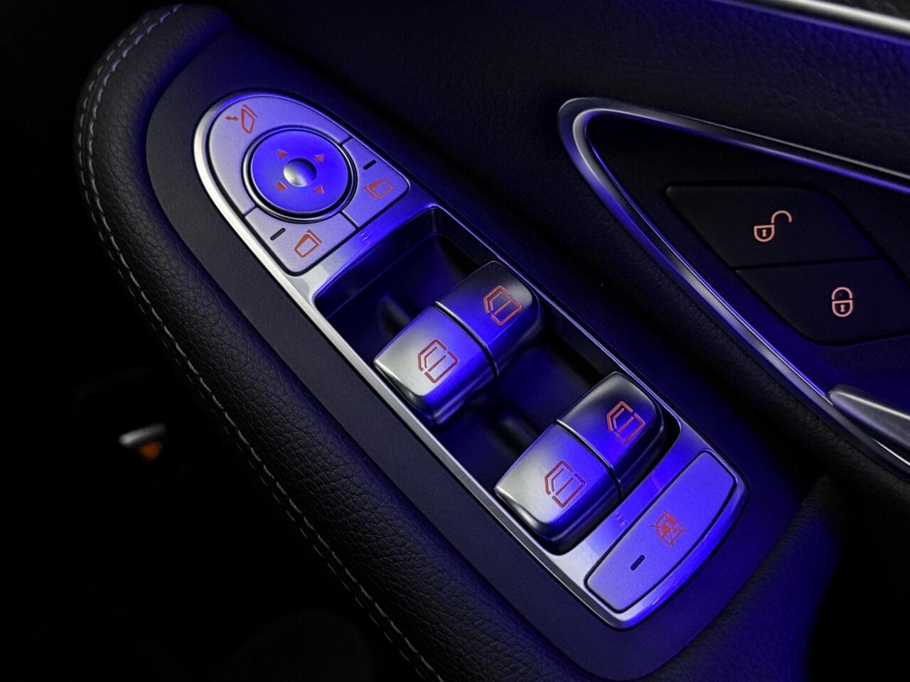 Mercedes-Benz C Class thumbnail Inconclusive