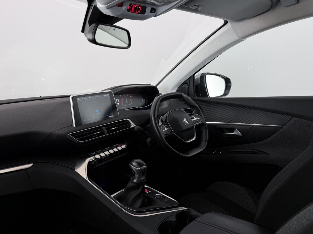 Peugeot 5008 thumbnail Interior Front