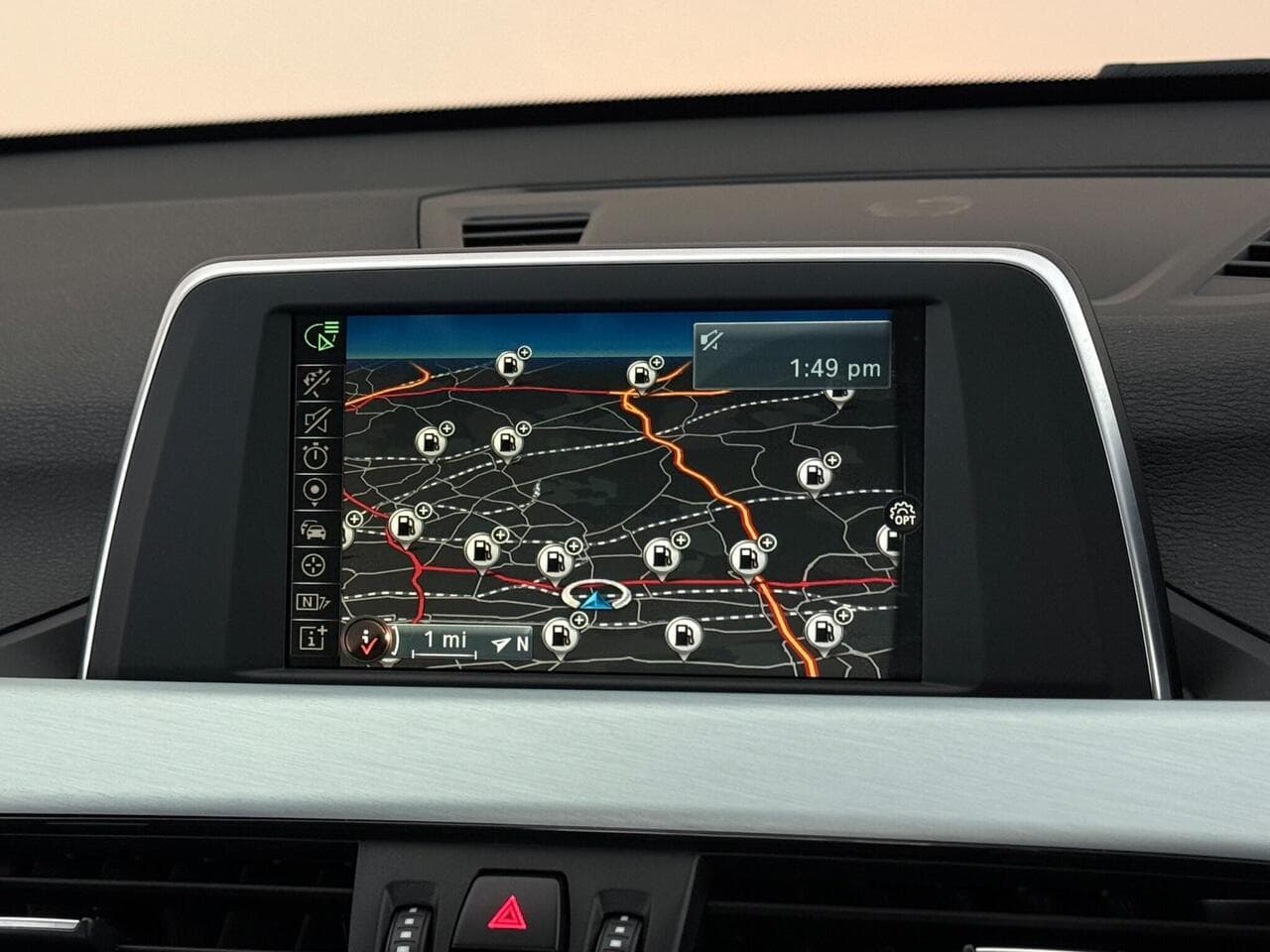 BMW X1 thumbnail Infotainment System