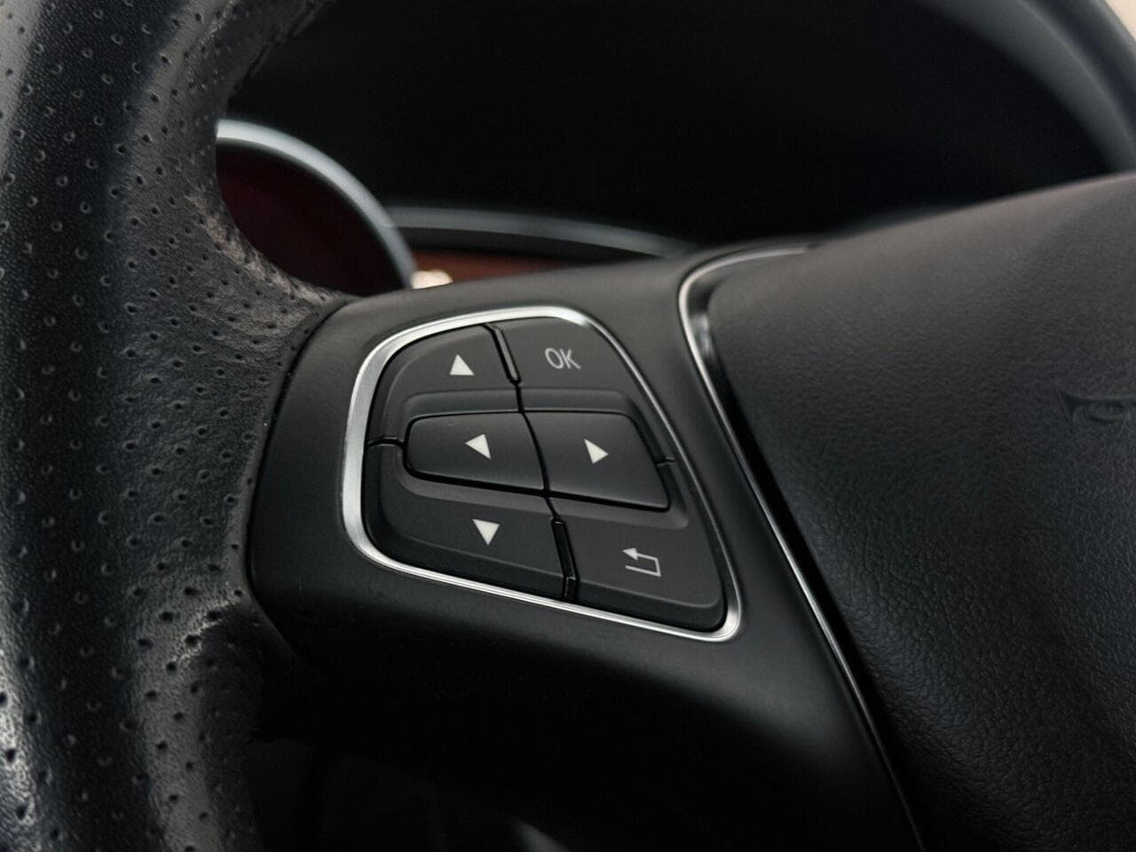 Mercedes-Benz CLA thumbnail Misc Controls