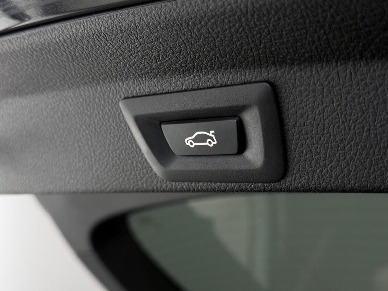 BMW 4 Series Gran Coupe thumbnail Misc Controls