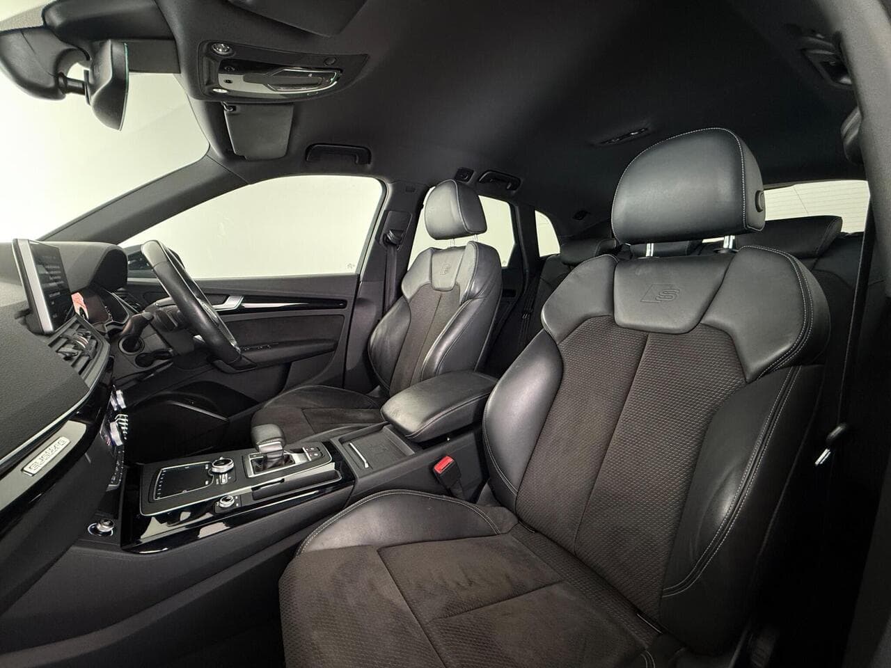 Audi Q5 thumbnail Seat Front Passenger