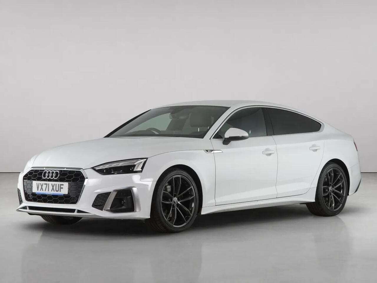 Audi A5 thumbnail Front Left