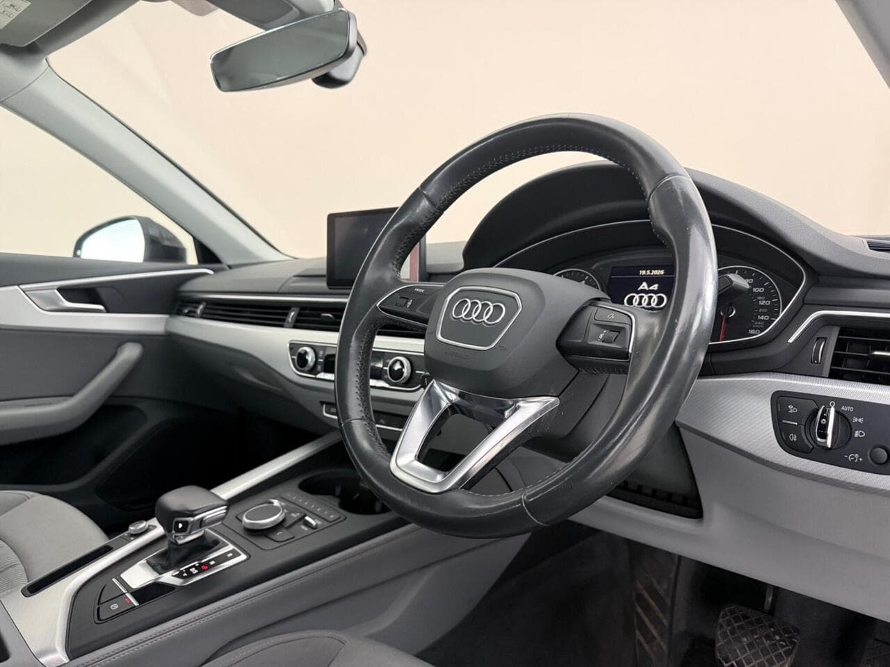 Audi A4 thumbnail Interior Front