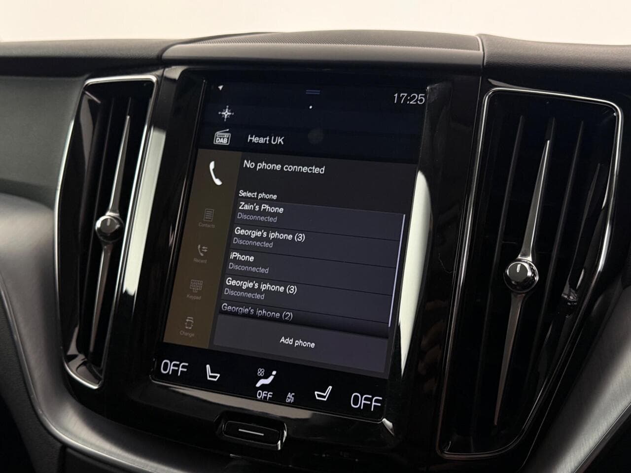 Volvo XC60 thumbnail Infotainment System