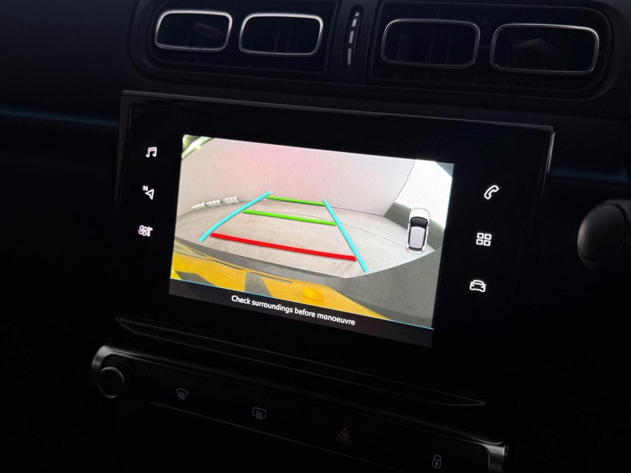 Citroen C3 thumbnail Infotainment System