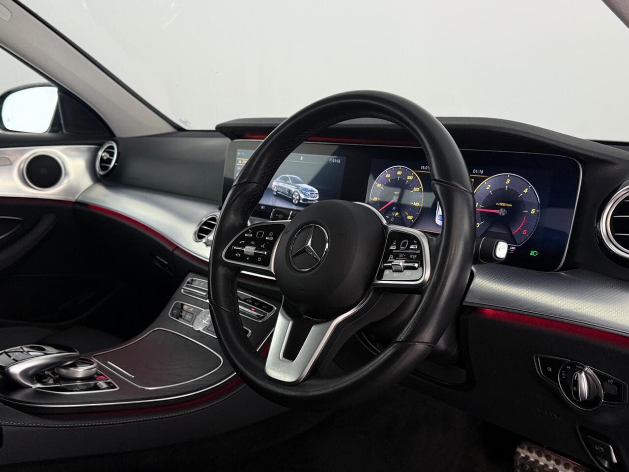 Mercedes-Benz E Class thumbnail Interior Front