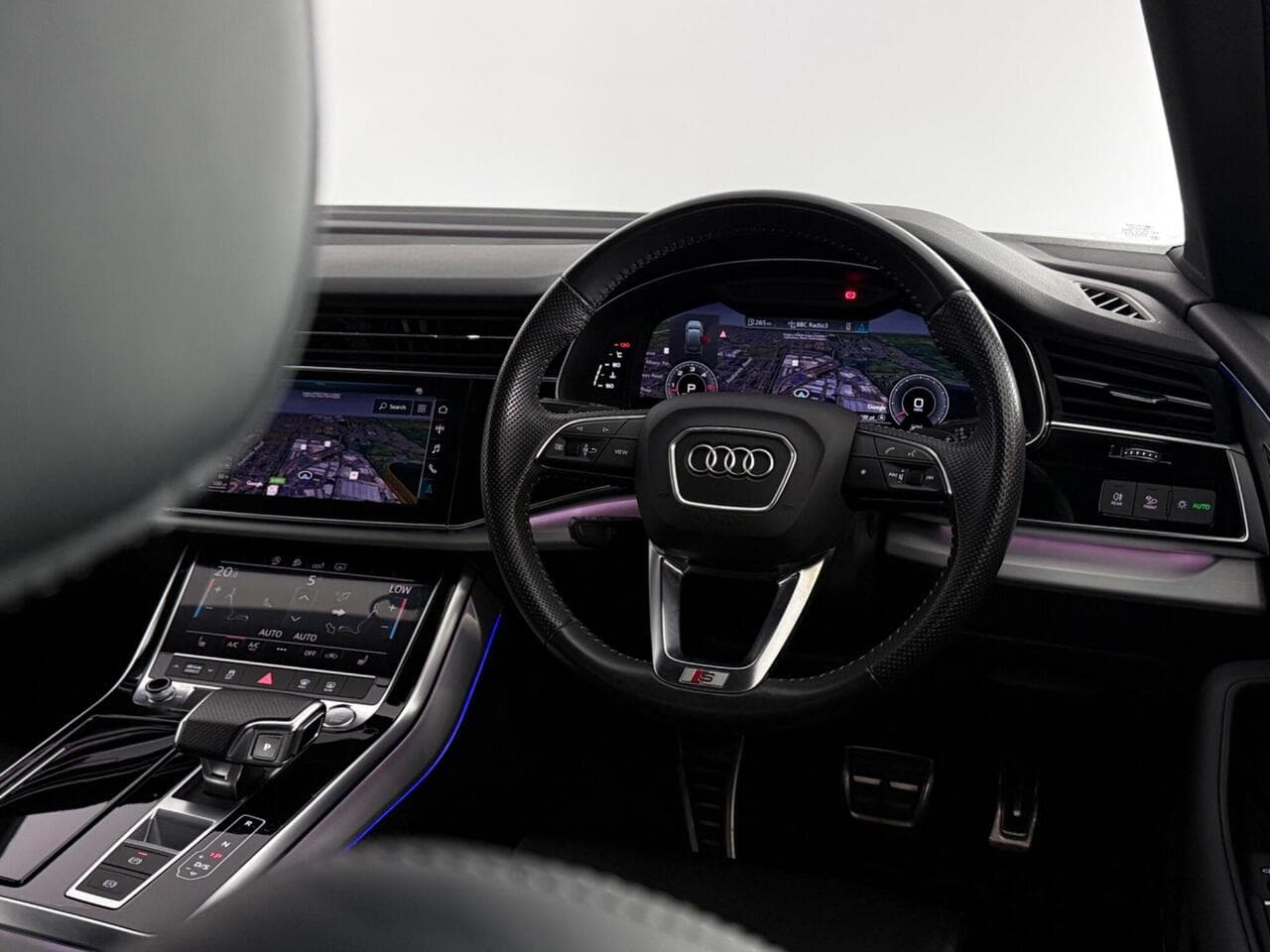 Audi Q7 thumbnail Steering Wheel