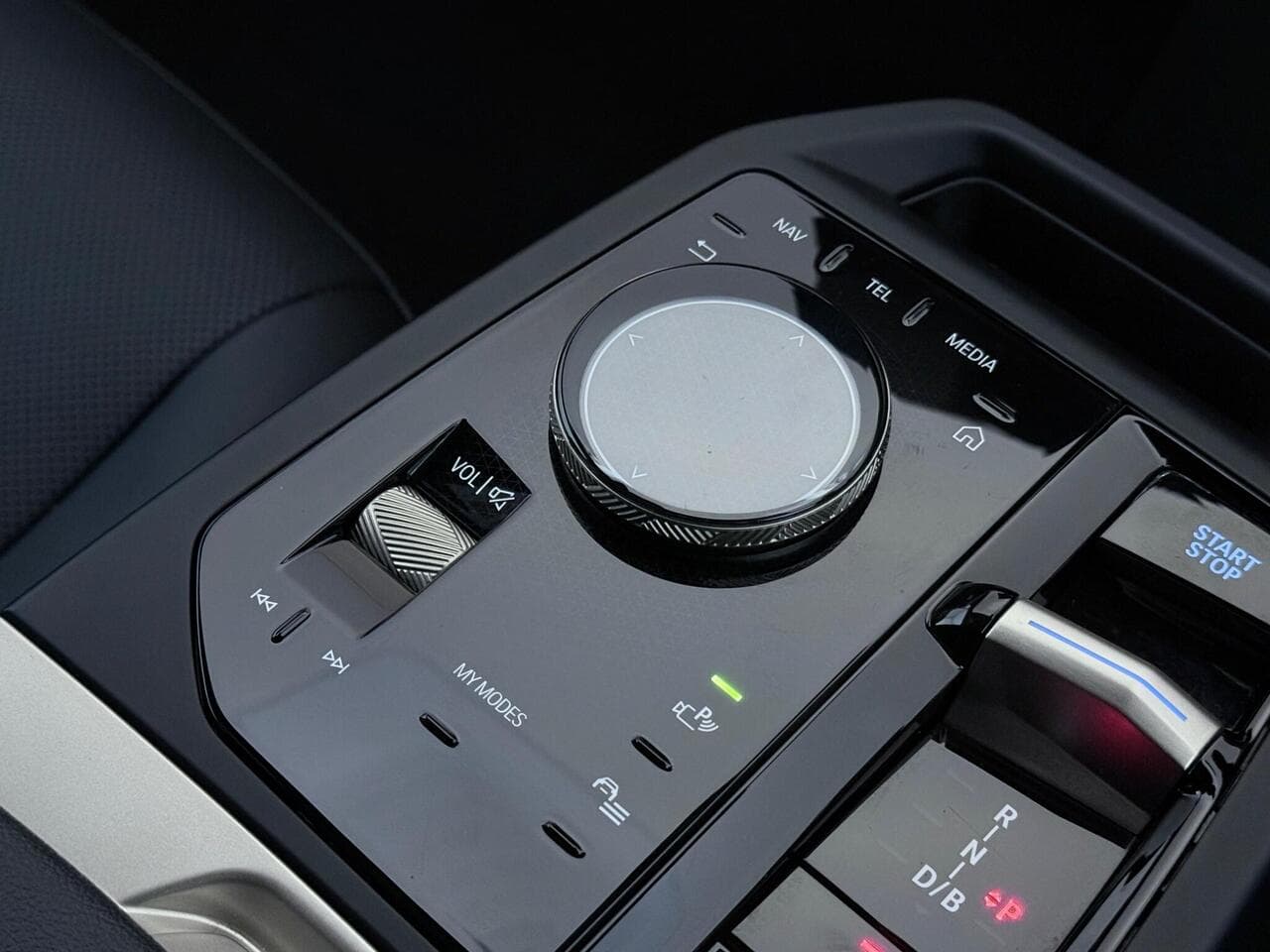 BMW iX thumbnail Inconclusive