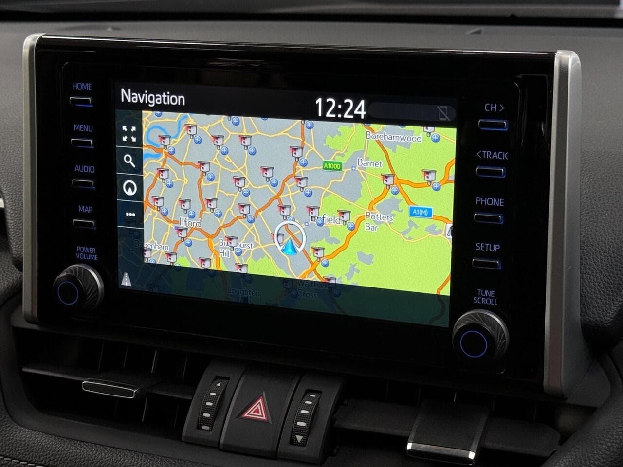 Toyota RAV4 thumbnail Infotainment System